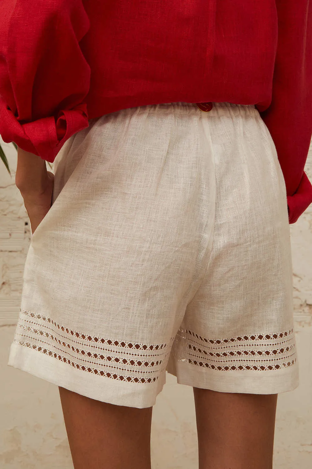 Anfisa Shorts in Elegant White