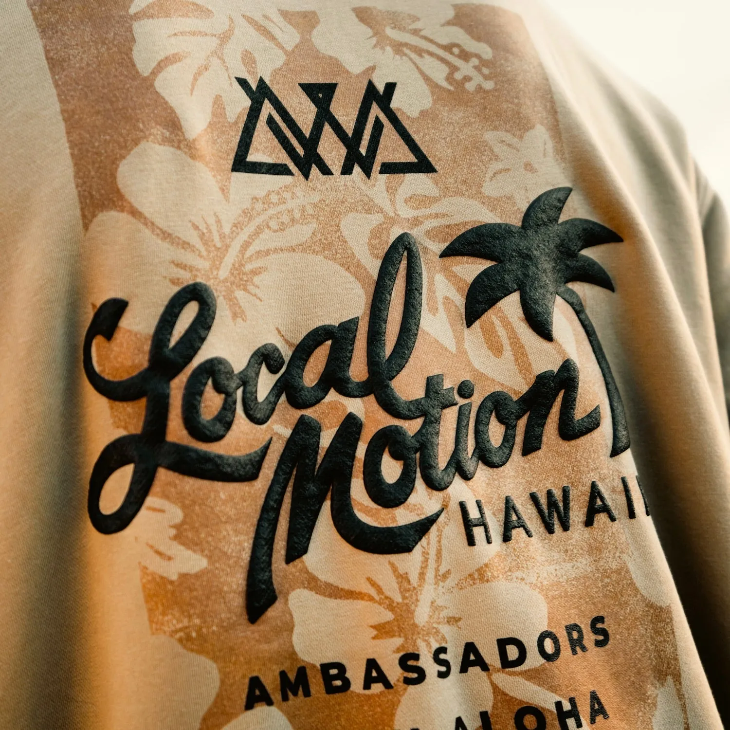 AVVA X LM PIGMENT CREW FLEECE