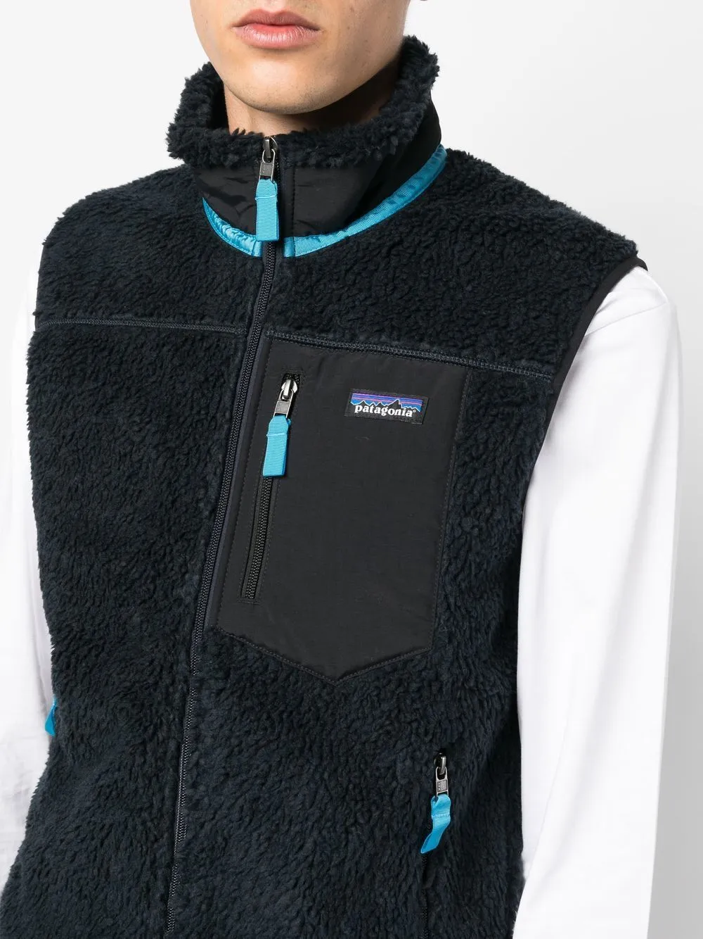 faux-shearling logo-patch gilet