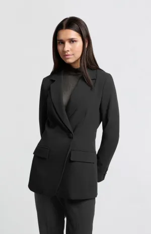 Fitted blazer with asymmetrical closure and front pockets