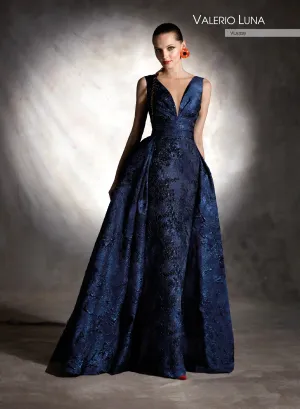 Valentinos VL5319 Red Carpet Dress - Classic Elegance with a Haute Couture Look